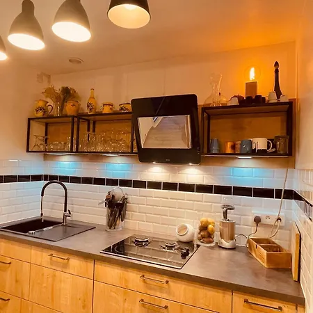 Homestay Lumineux Avec Jardin Et Jacuzzi - Parentale - Full Ac - Proche - Cdg - Stade De France - Parc Des Expositions *