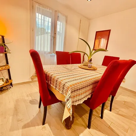 Lumineux Avec Jardin Et Jacuzzi - Parentale - Full Ac - Proche - Cdg - Stade De France - Parc Des Expositions Le Blanc-Mesnil