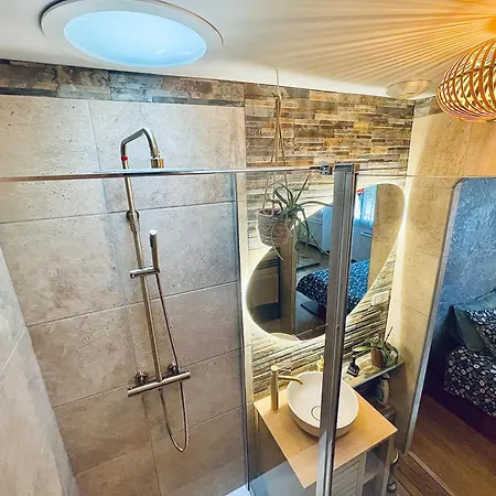 Lumineux Avec Jardin Et Jacuzzi - Parentale - Full Ac - Proche - Cdg - Stade De France - Parc Des Expositions Homestay *