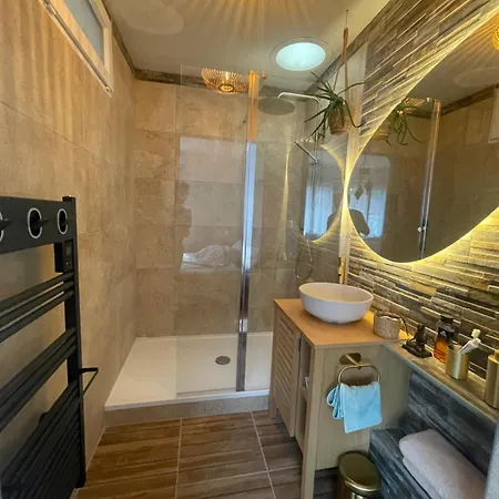 Homestay Lumineux Avec Jardin Et Jacuzzi - Parentale - Full Ac - Proche - Cdg - Stade De France - Parc Des Expositions Le Blanc-Mesnil